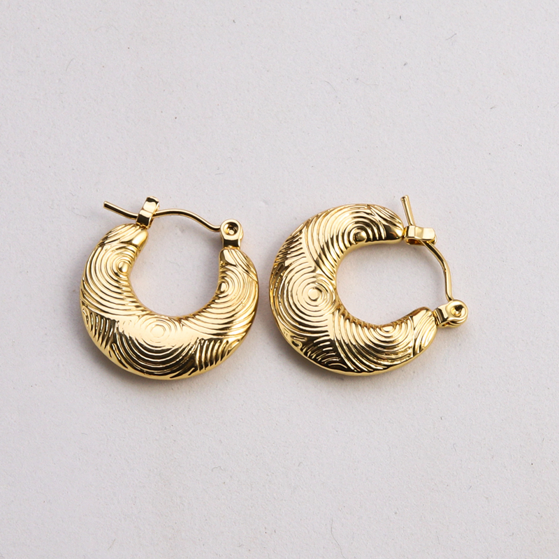 1 Pair Casual Classic Style Commute U Shape Twist Plating 304 Stainless Steel 18K Gold Plated Earrings display picture 7