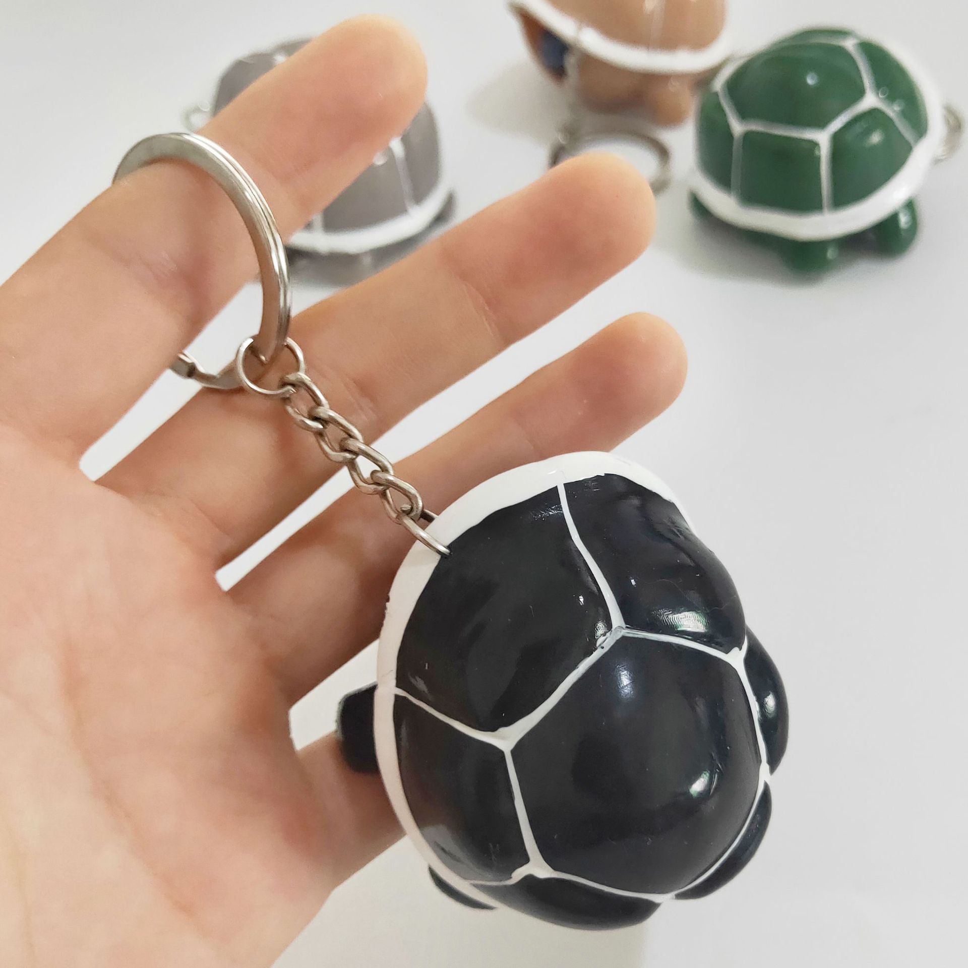 Exaggerated Funny Tortoise Plastic Keychain display picture 7
