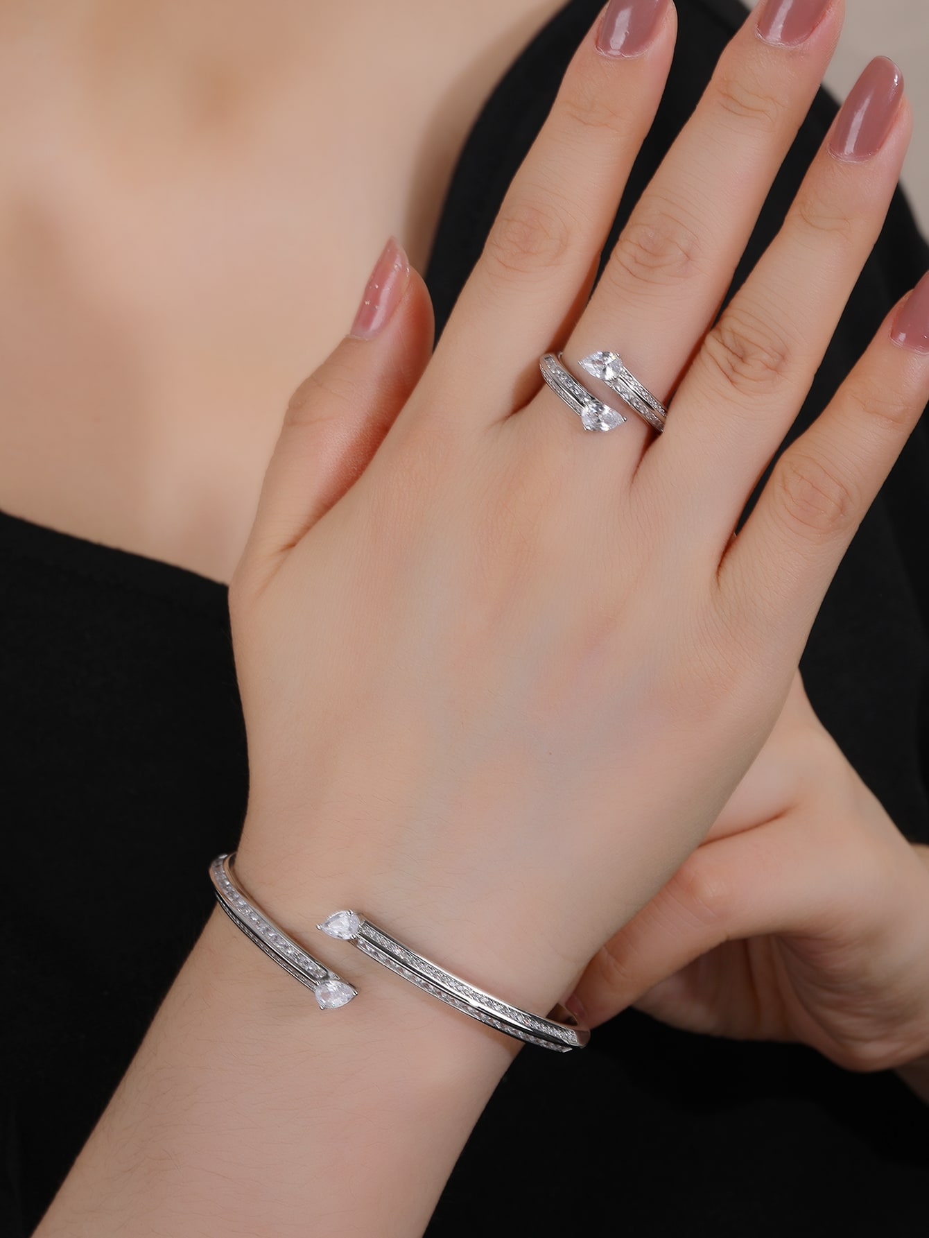 Simple Style Shiny Water Droplets Copper Inlay Zircon Rhodium Plated Rings Bracelets display picture 2