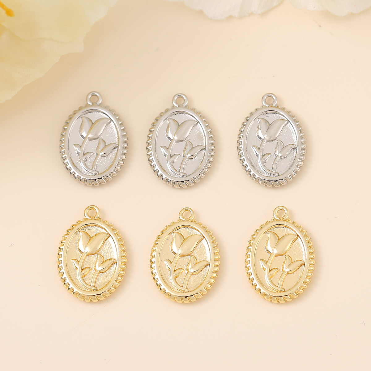 Elegant Retro Round Flower Copper Plating Copper 18k Gold Plated White Gold Plated Jewelry Accessories display picture 1