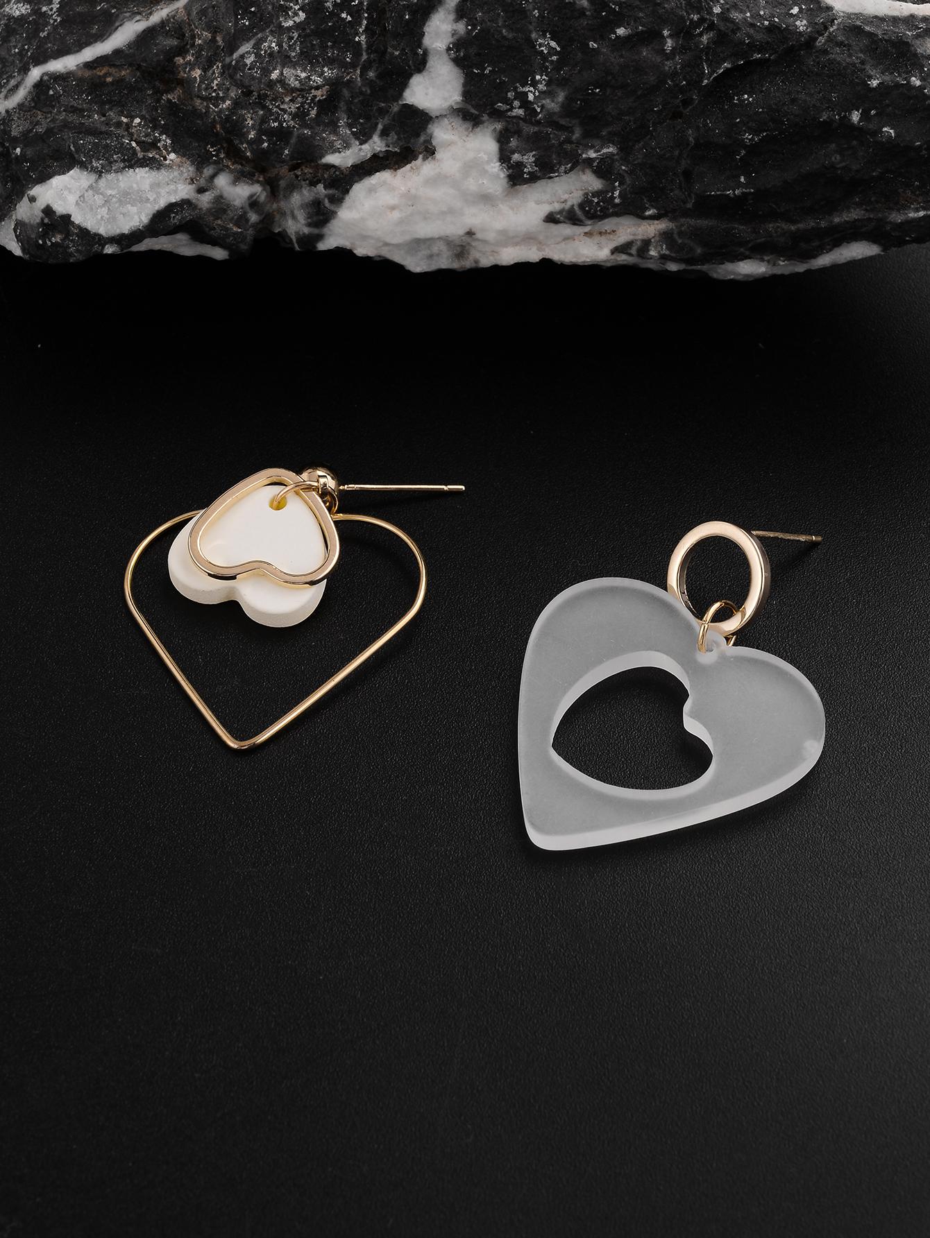 1 Pair Lady Heart Shape Arylic Alloy Drop Earrings display picture 1