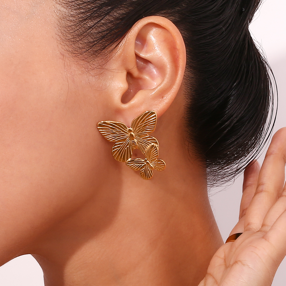 1 Pair Vintage Style Classic Style Butterfly Plating Stainless Steel 18k Gold Plated Drop Earrings display picture 3