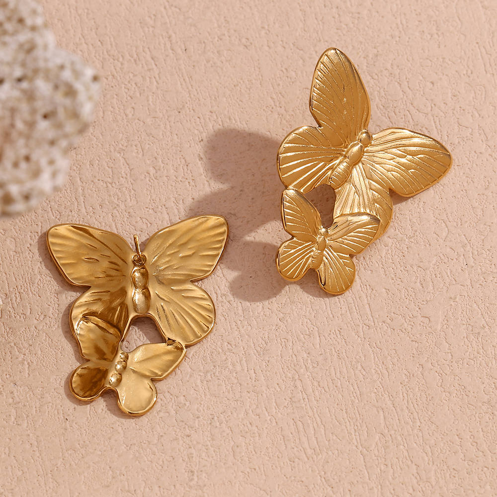 1 Pair Vintage Style Classic Style Butterfly Plating Stainless Steel 18k Gold Plated Drop Earrings display picture 6