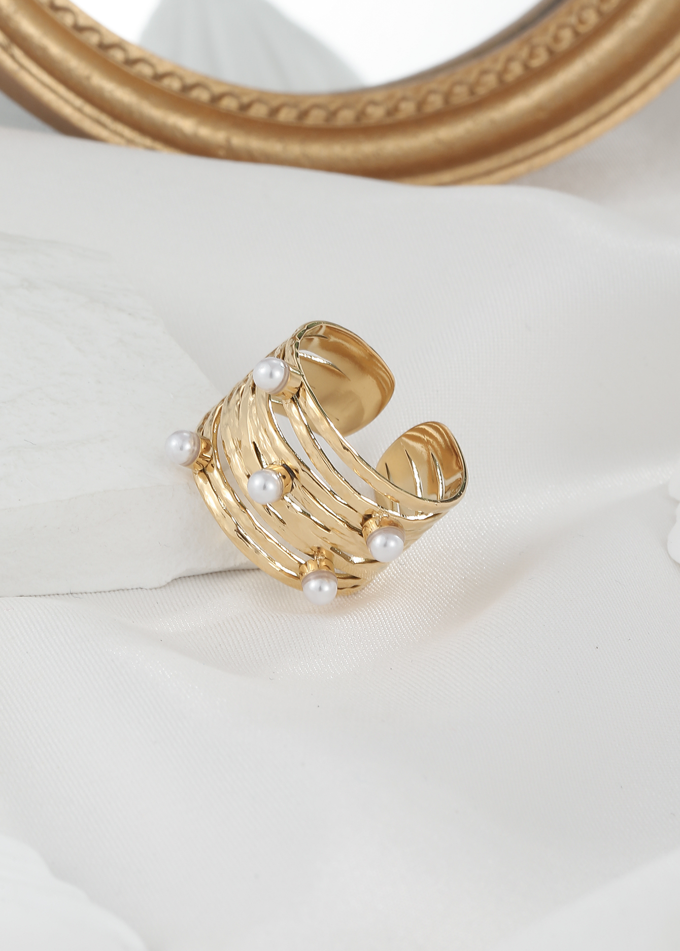 Edelstahl 304 14 Karat Vergoldet Dame Römischer Stil Inlay Blume Perle Offener Ring display picture 4