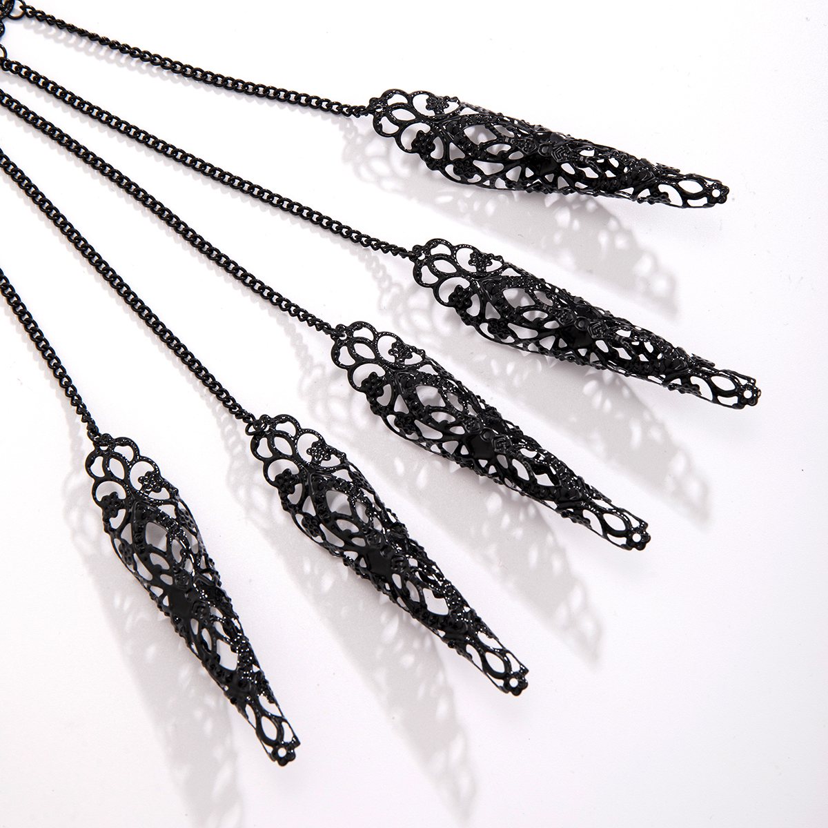 Gothic Geometric Iron Plating Chain Hollow Out Women's Bracelets display picture 4