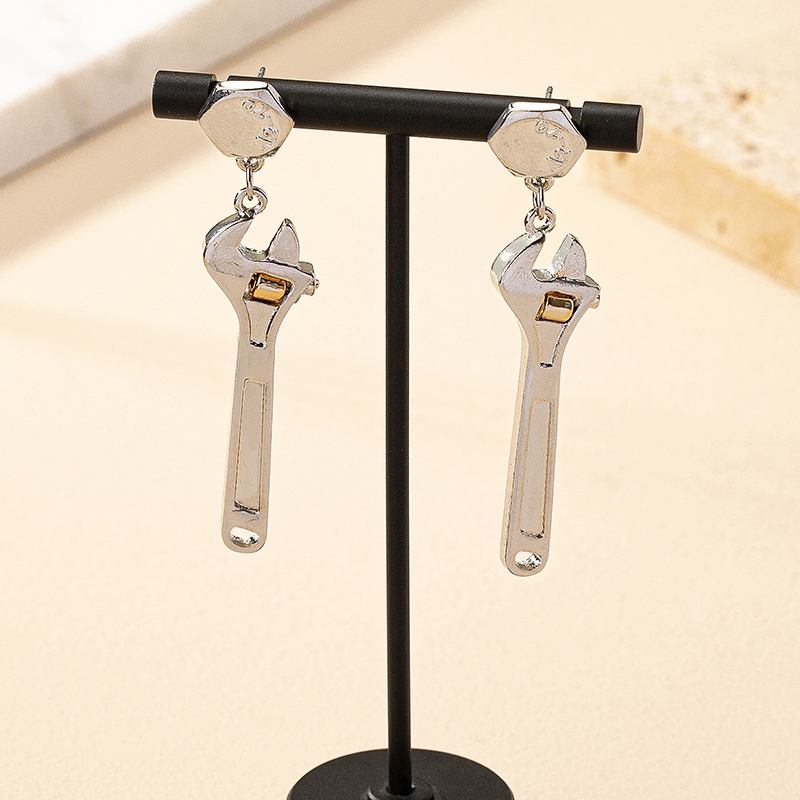 1 Pair Hip-hop Punk Streetwear Wrench Plating Alloy Drop Earrings display picture 1