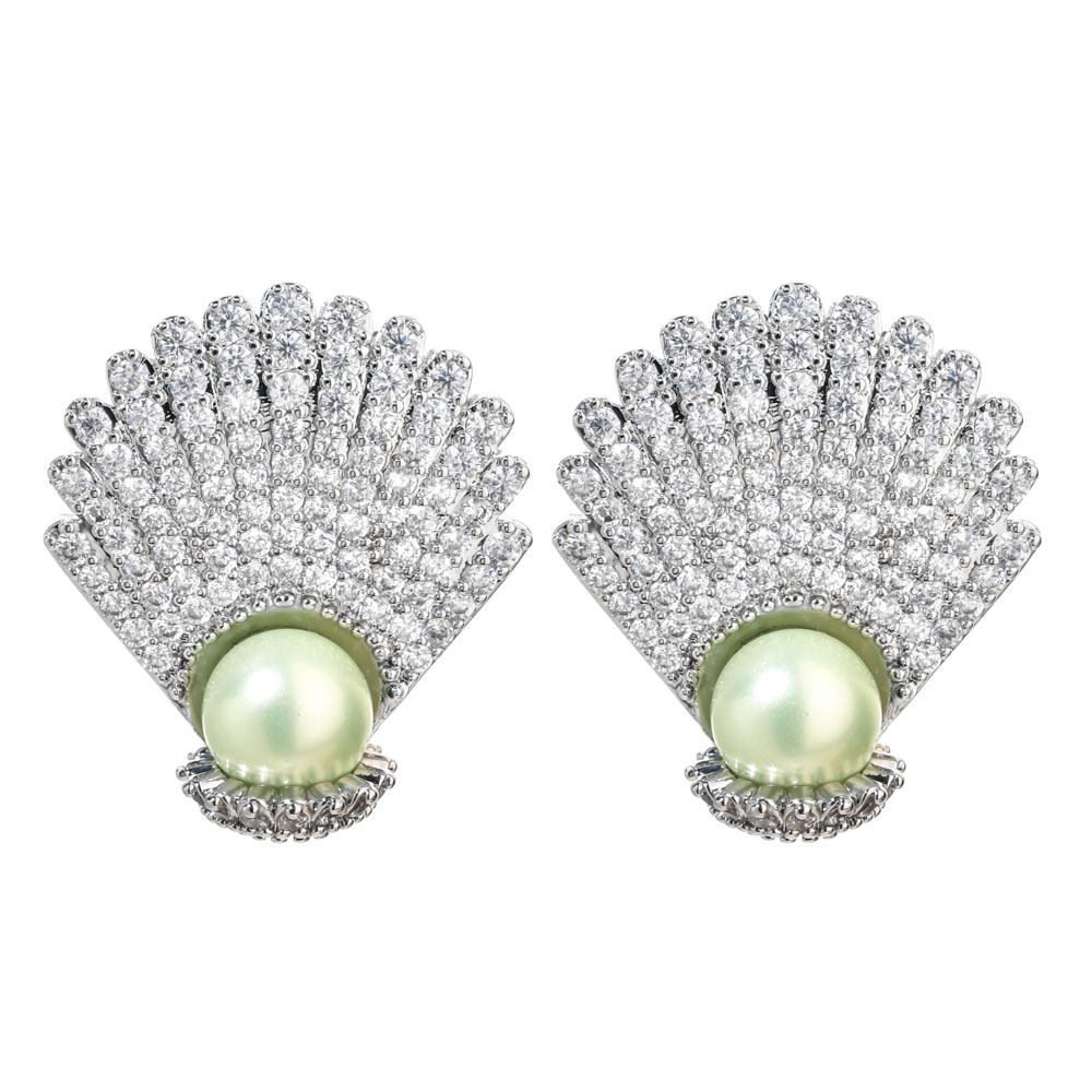 1 Pair Lady Shell Plating Inlay Copper Artificial Pearls Zircon White Gold Plated Ear Studs display picture 5