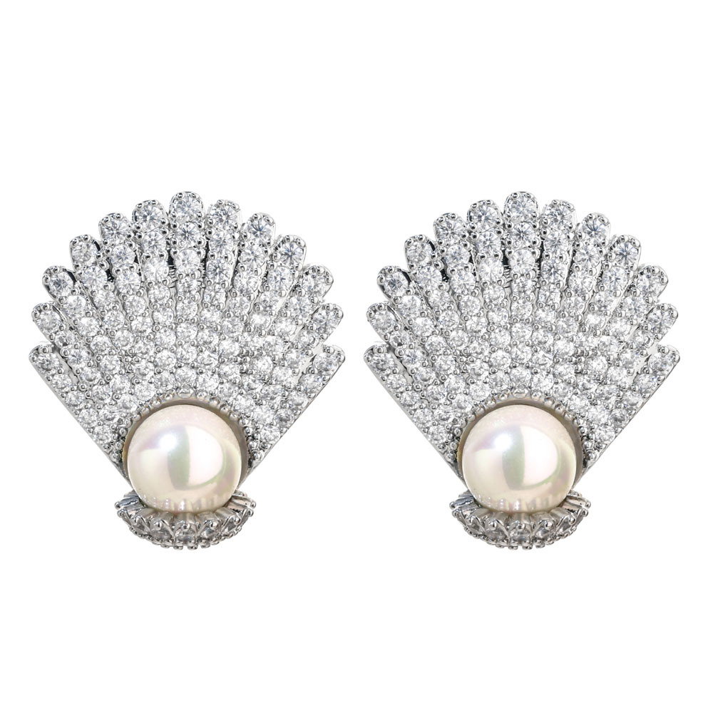 1 Pair Lady Shell Plating Inlay Copper Artificial Pearls Zircon White Gold Plated Ear Studs display picture 6