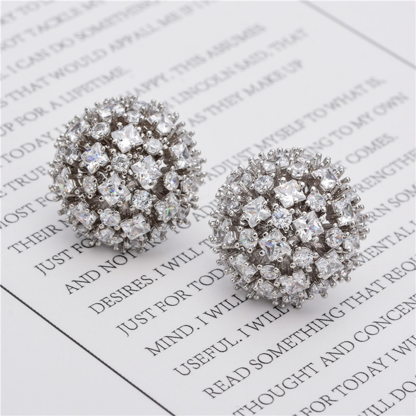 1 Pair Simple Style Shiny Ball Plating Inlay Copper Zircon White Gold Plated Ear Studs display picture 2