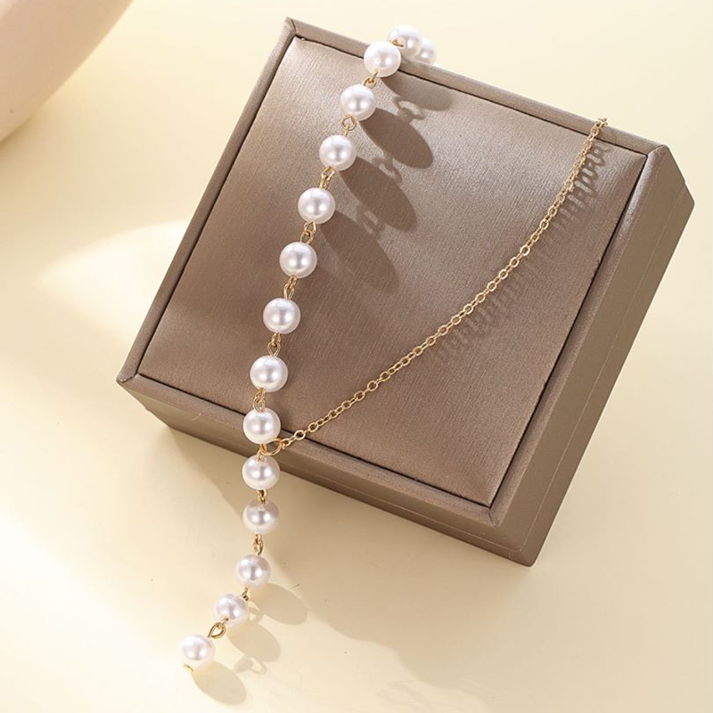 1 Piece Fashion Geometric Imitation Pearl Plating Women's Necklace display picture 1