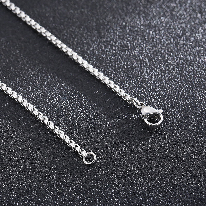 Fashion Geometric Titanium Steel Inlay Artificial Diamond Pendant Necklace 1 Piece display picture 2