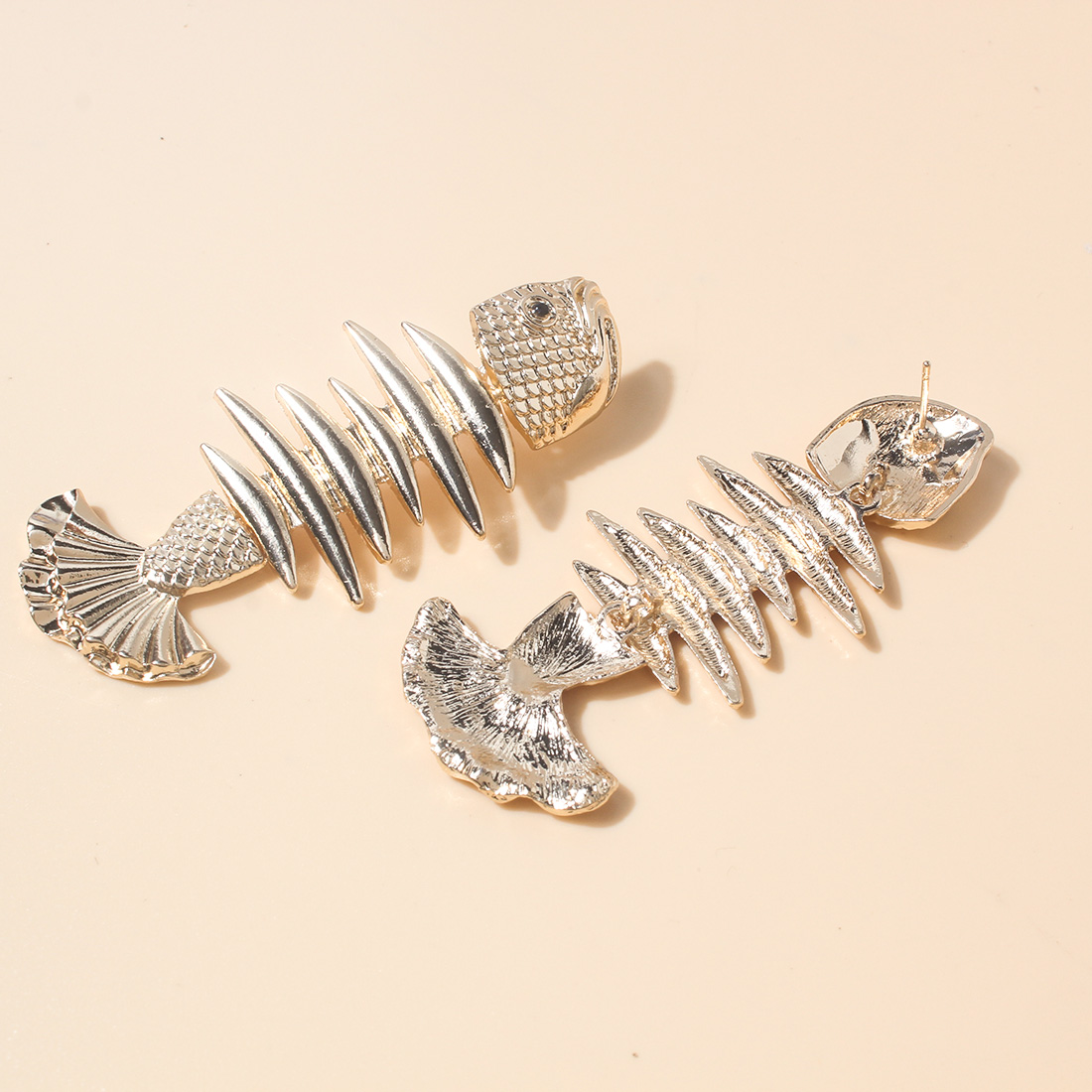 1 Pair Vacation Fish Bone Alloy Women's Ear Studs display picture 4
