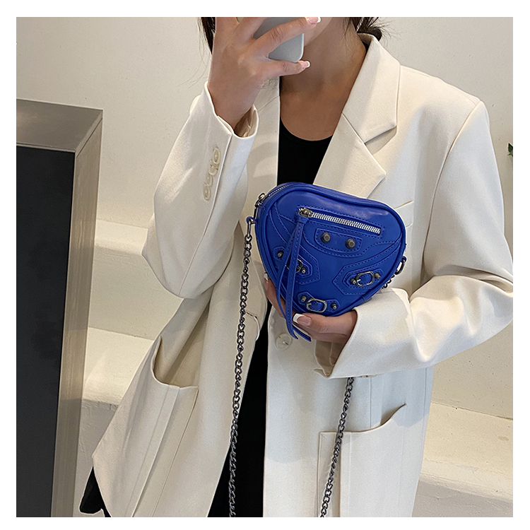 Women's Pu Leather Solid Color Fashion Heart-shaped Zipper Shoulder Bag Crossbody Bag display picture 1
