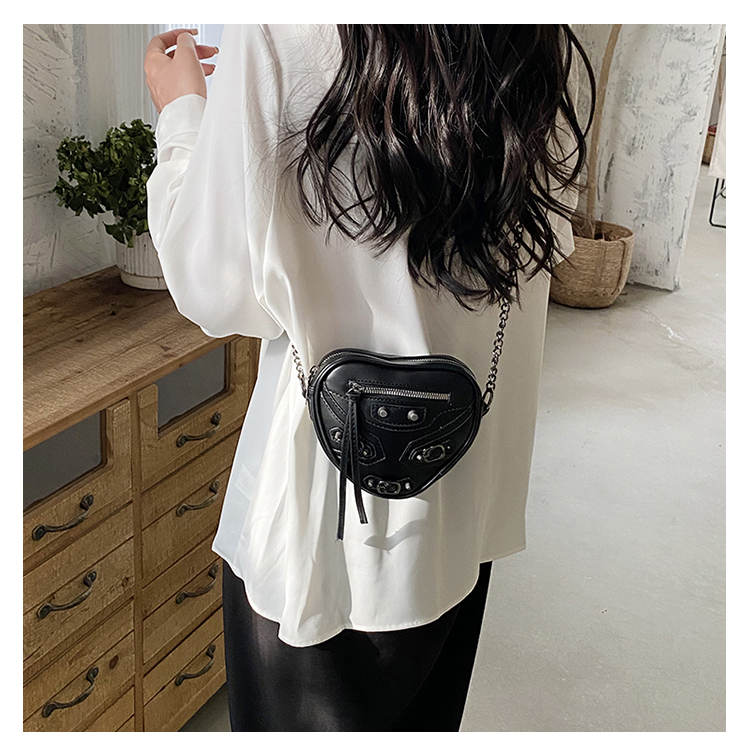 Femmes Faux Cuir Couleur Unie Mode En Forme De Coeur Fermeture Éclair Sac D'épaule Sac Bandoulière display picture 8