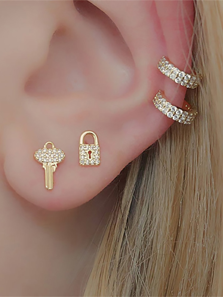 1 Pair Ins Style Lock Copper Inlay Zircon Ear Studs display picture 2
