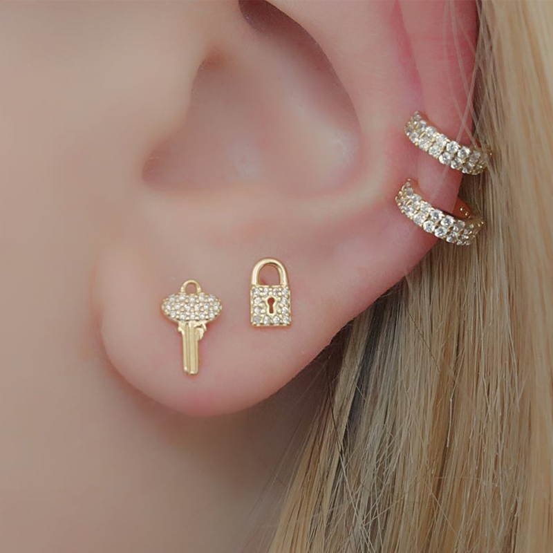1 Pair Ins Style Lock Copper Inlay Zircon Ear Studs display picture 6