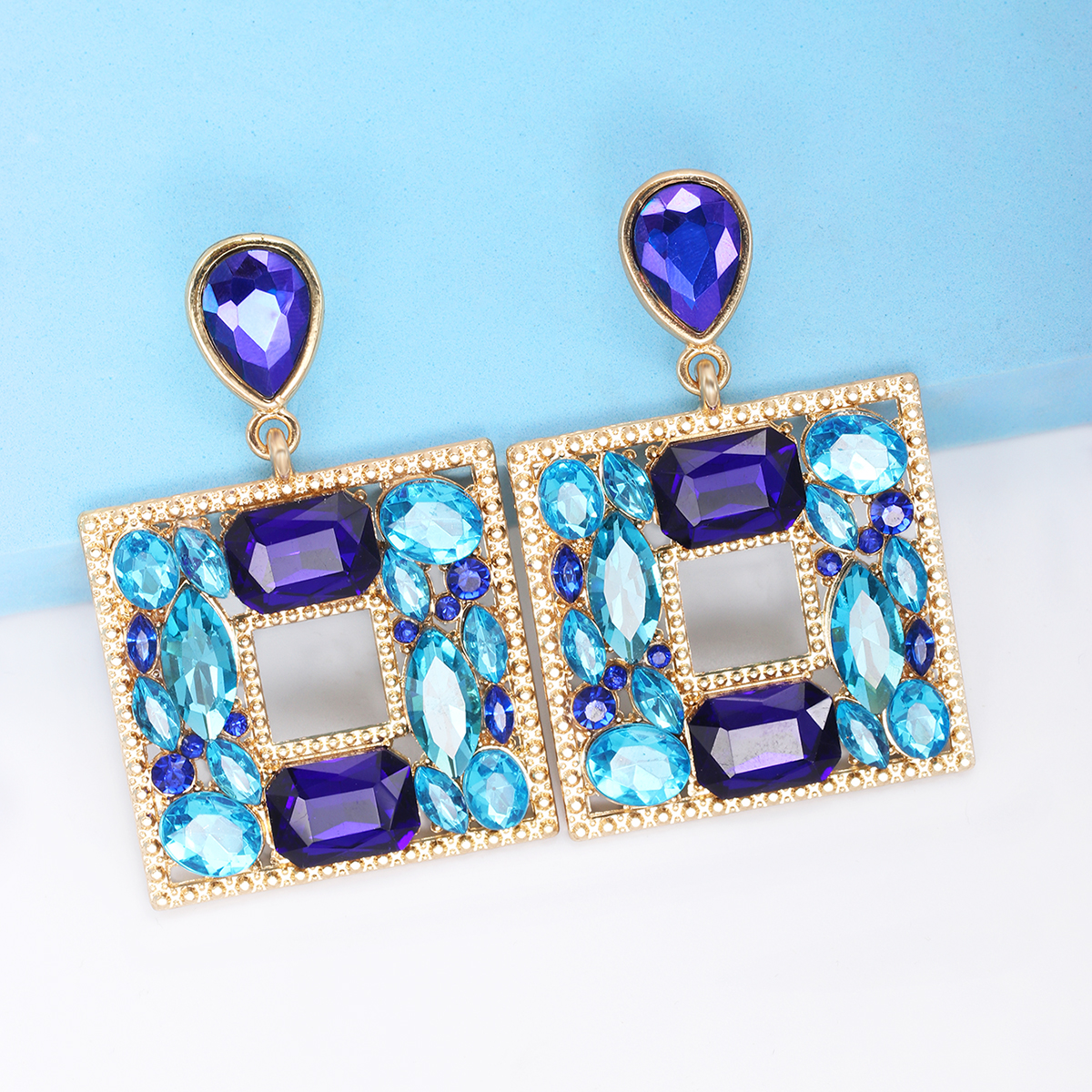 1 Pair Fashion Square Alloy Plating Inlay Glass Stone Women's Drop Earrings display picture 10