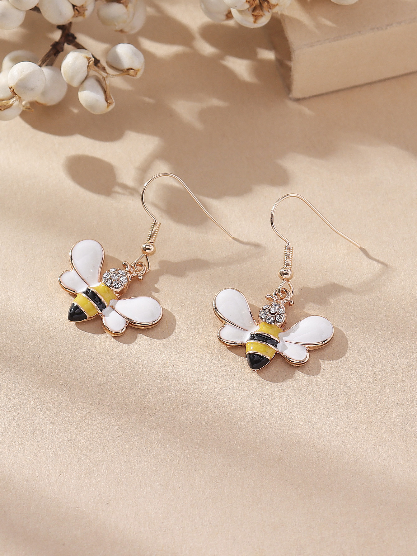 1 Paire Mode Abeille Alliage Incruster Strass Femmes Boucles D'oreilles display picture 3
