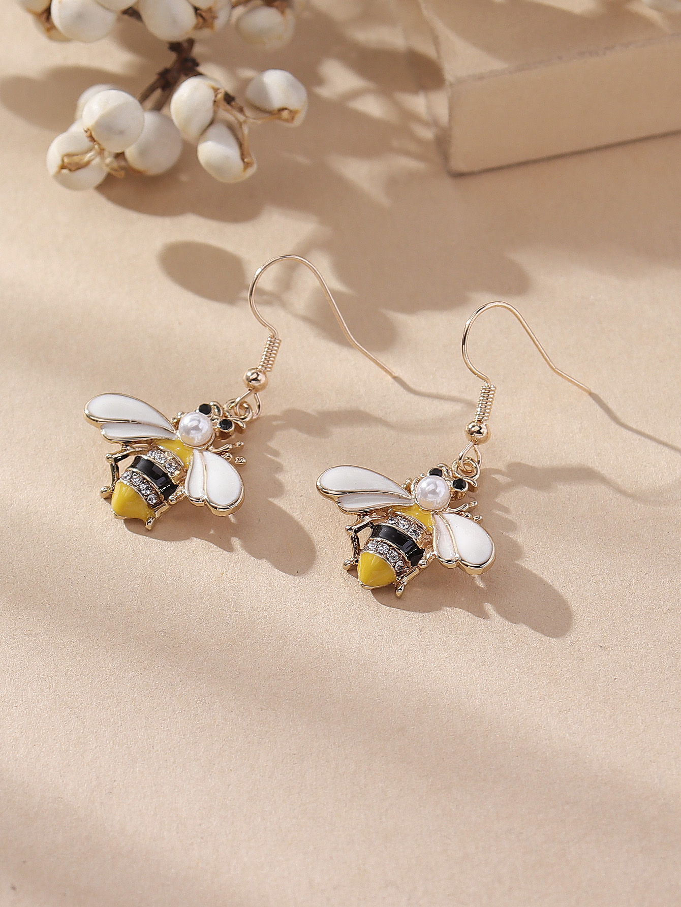 1 Paire Mode Abeille Alliage Incruster Strass Femmes Boucles D'oreilles display picture 5