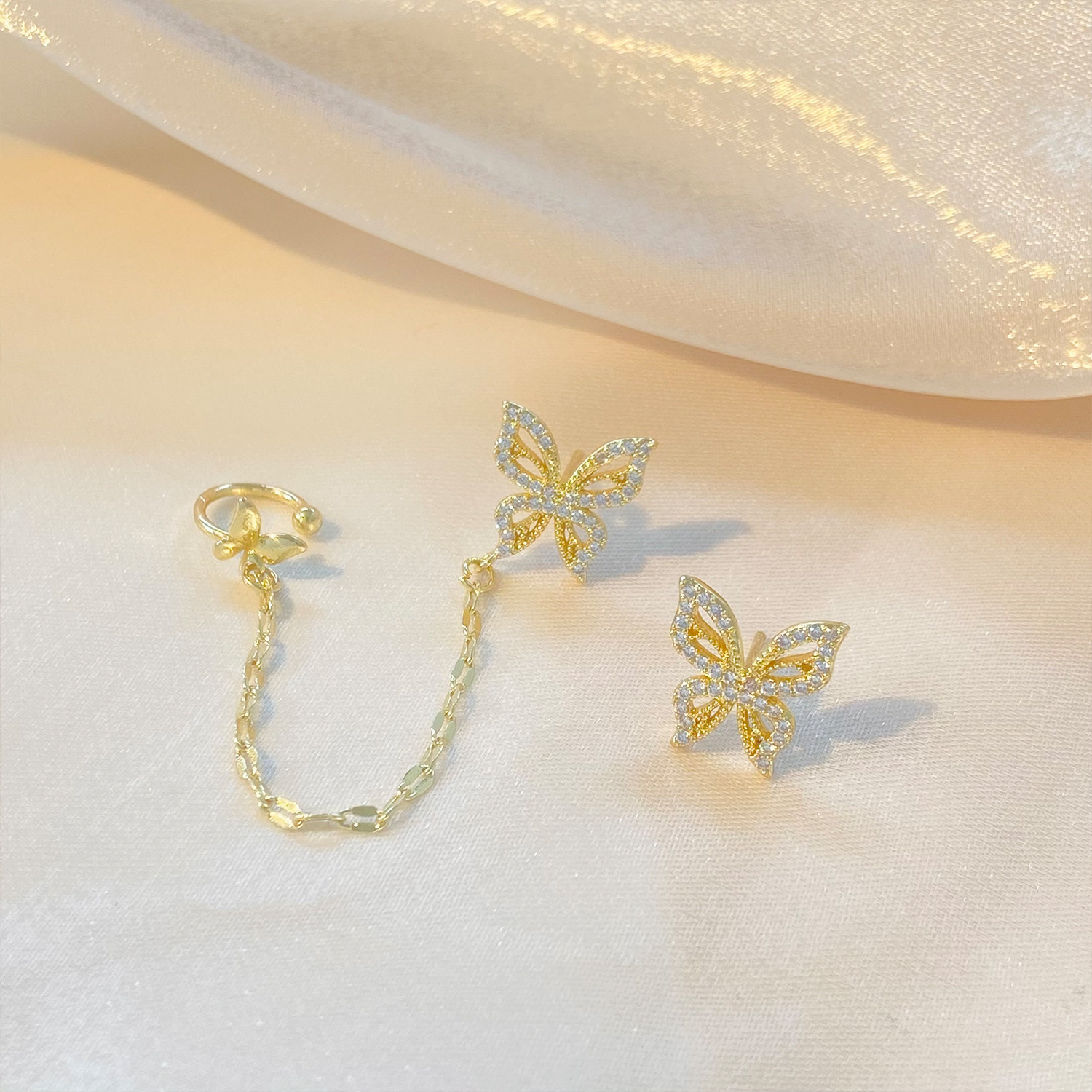 1 Paar Ins-stil Feenhafter Stil Schmetterling Kupfer Inlay Künstlicher Diamant Ohrclips display picture 4