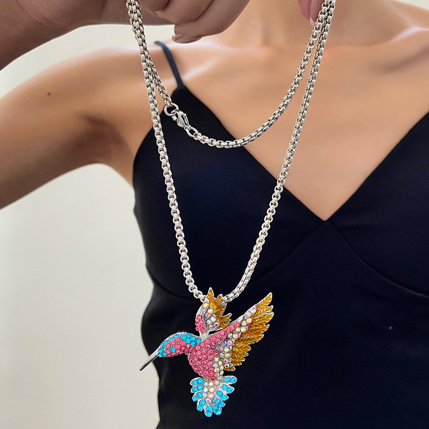 1 Pieza Estilo Nórdico Pájaro Aleación Embutido Diamante Artificial Chapado En Oro De 14 Quilates. Mujeres Collar Colgante display picture 2