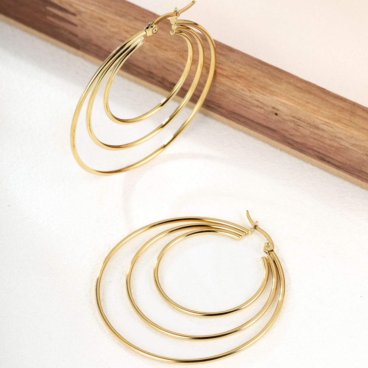 1 Pair Exaggerated Fashion Triangle Round Plating Stainless Steel 18k Gold Plated Hoop Earrings display picture 13