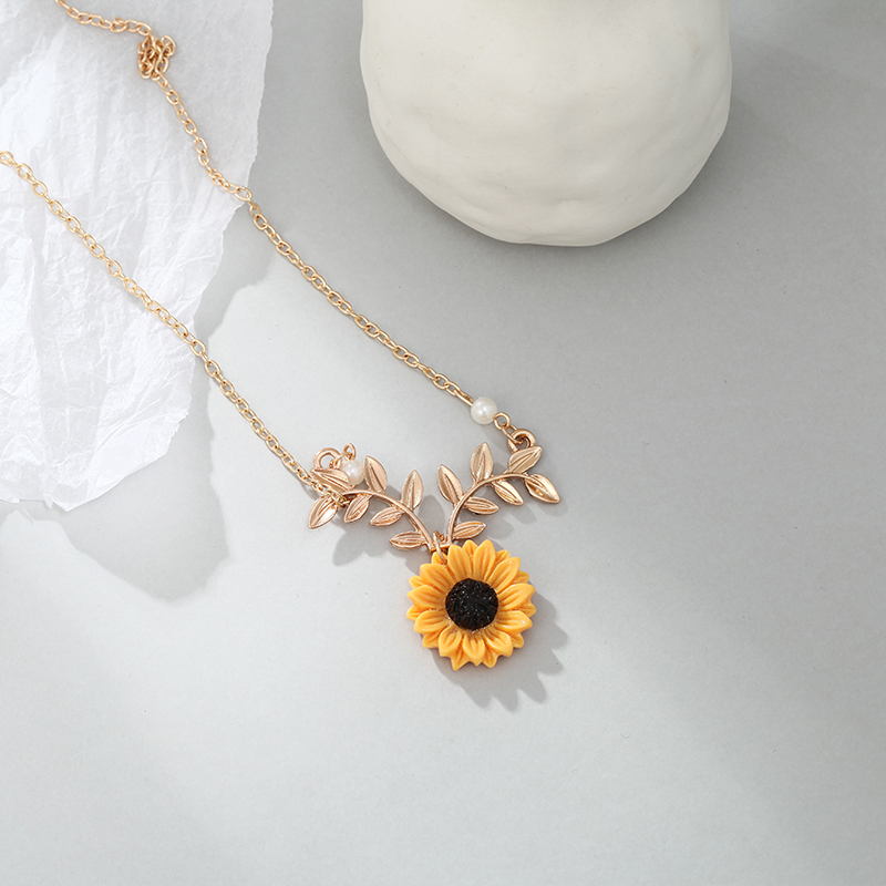 1 Piece Pastoral Sunflower Alloy Plating Artificial Pearls Women's Necklace display picture 3