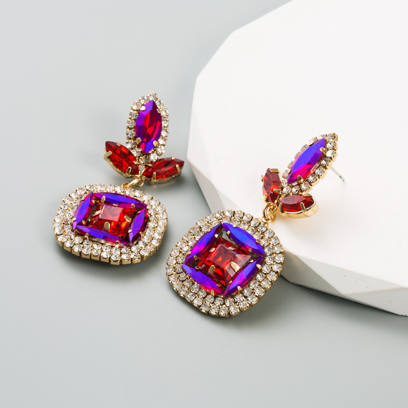 1 Pair Luxurious Geometric Alloy Inlay Rhinestones Glass Chandelier Earrings Drop Earrings display picture 4