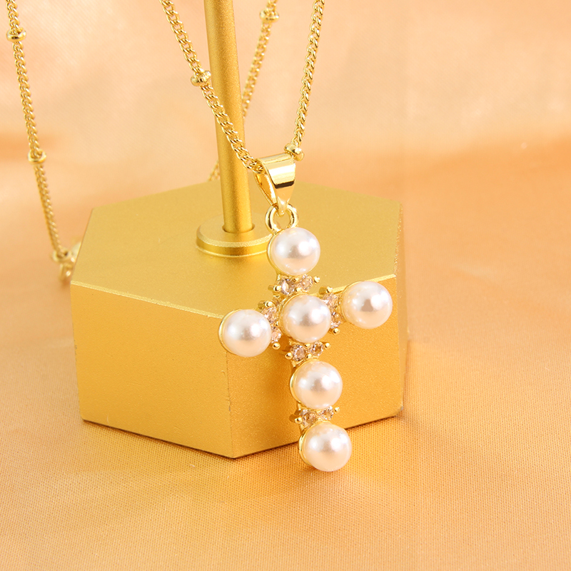 Retro Cross Copper 18k Gold Plated Freshwater Pearl Pendant Necklace In Bulk display picture 1