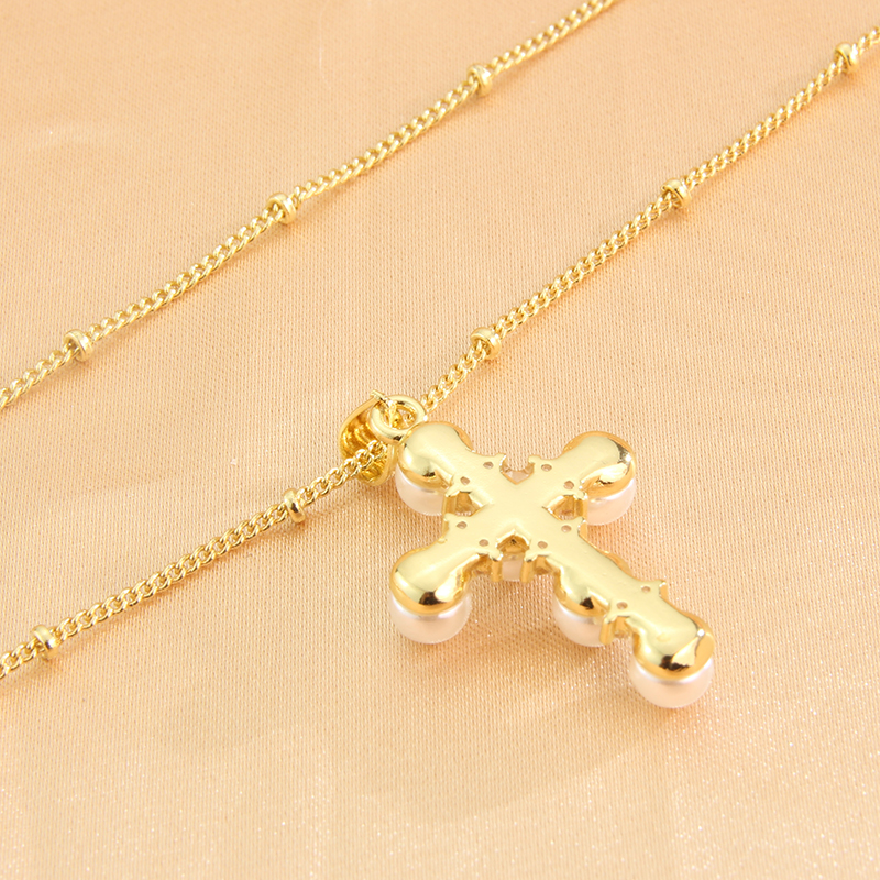Retro Cross Copper 18k Gold Plated Freshwater Pearl Pendant Necklace In Bulk display picture 4