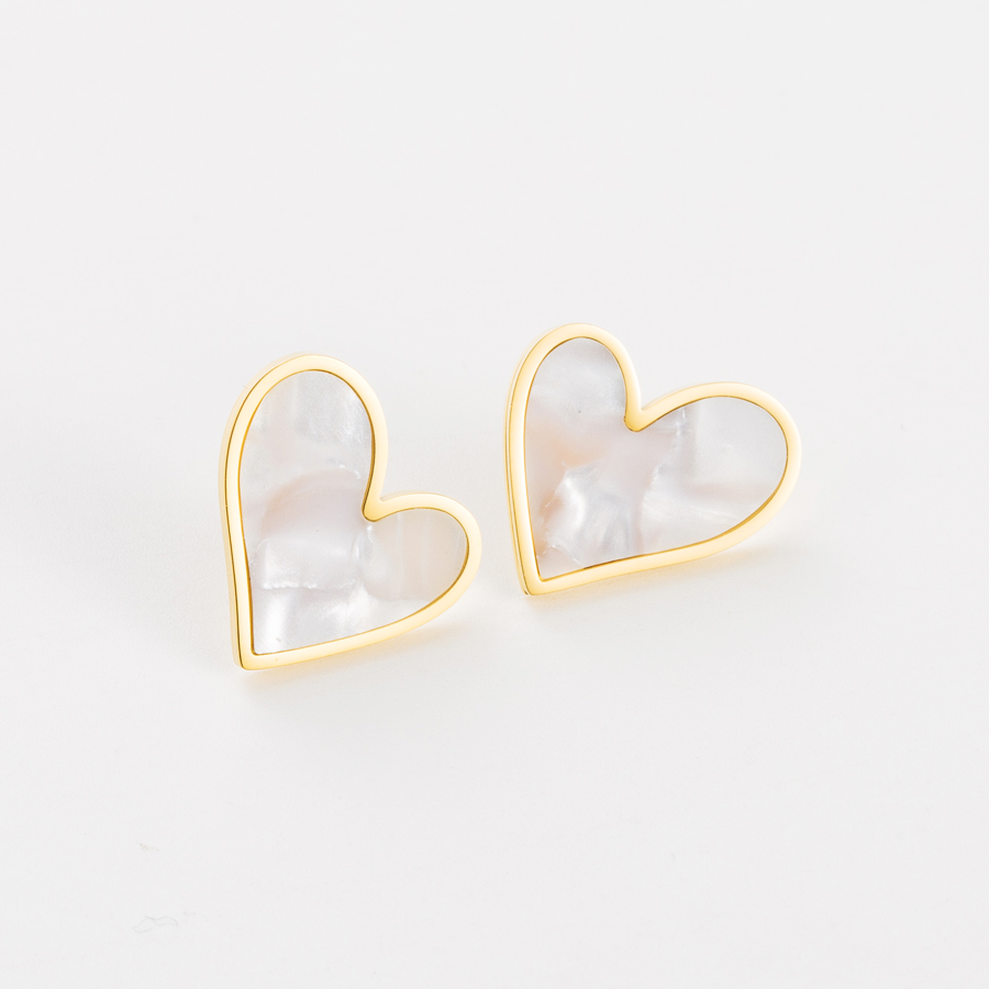 1 Pair Retro Heart Shape Stainless Steel Inlay Shell Ear Studs display picture 2