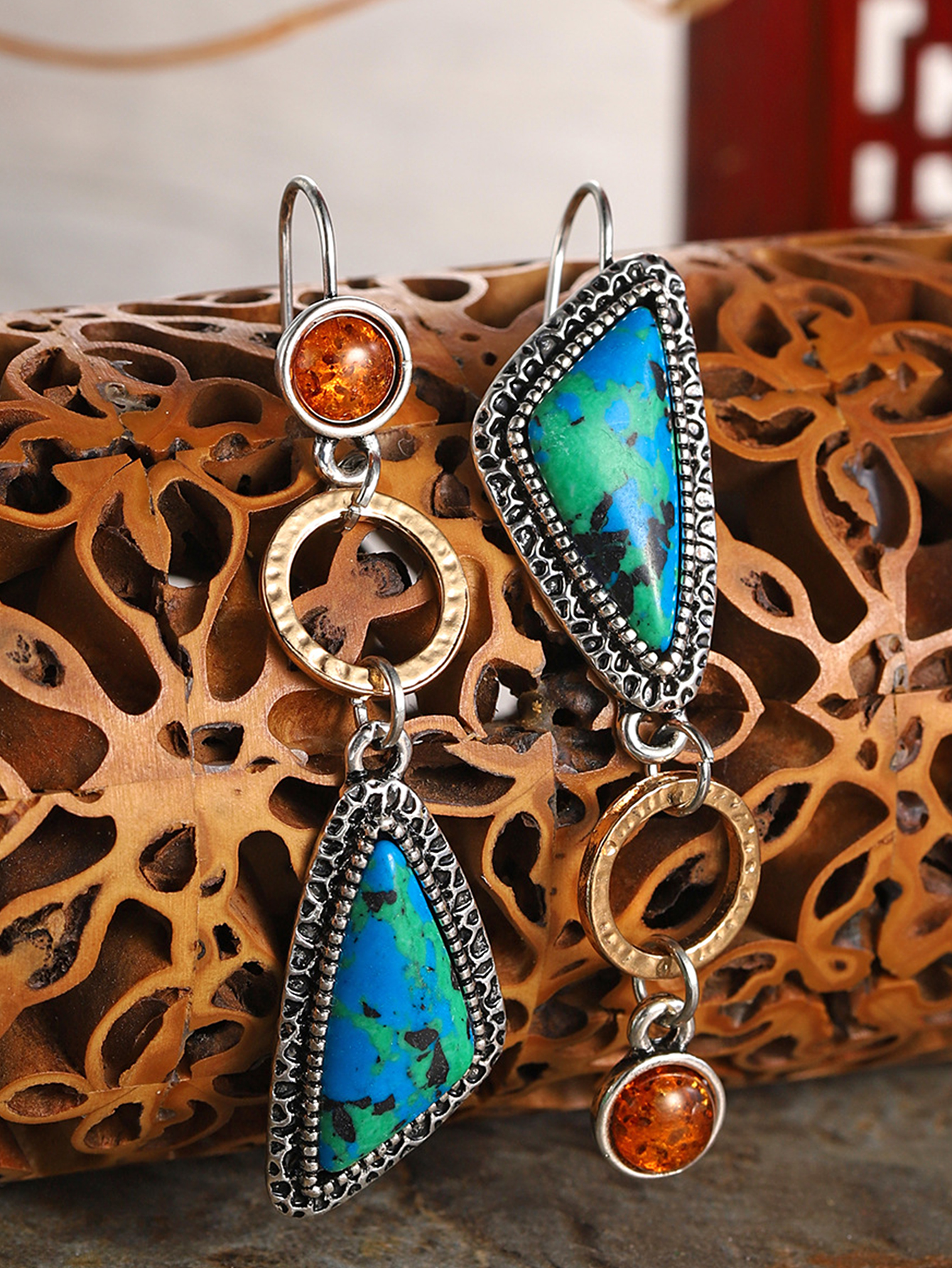 1 Pair Vintage Style Geometric Metal Inlay Turquoise Women's Drop Earrings display picture 1