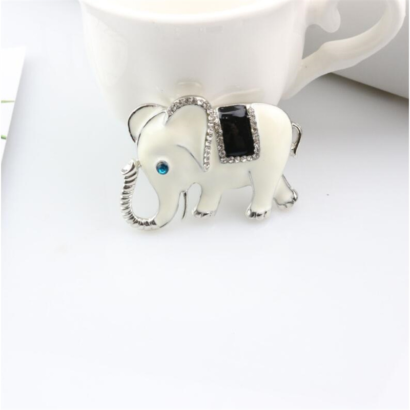 Cute Elephant Alloy Plating Rhinestones Women's Brooches 1 Piece display picture 4