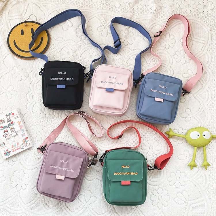 Women's Nylon Letter Color Block Fashion Square Zipper Crossbody Bag display picture 7