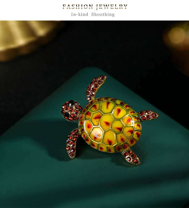 Fashion Tortoise Alloy Inlay Rhinestones Unisex Brooches display picture 5