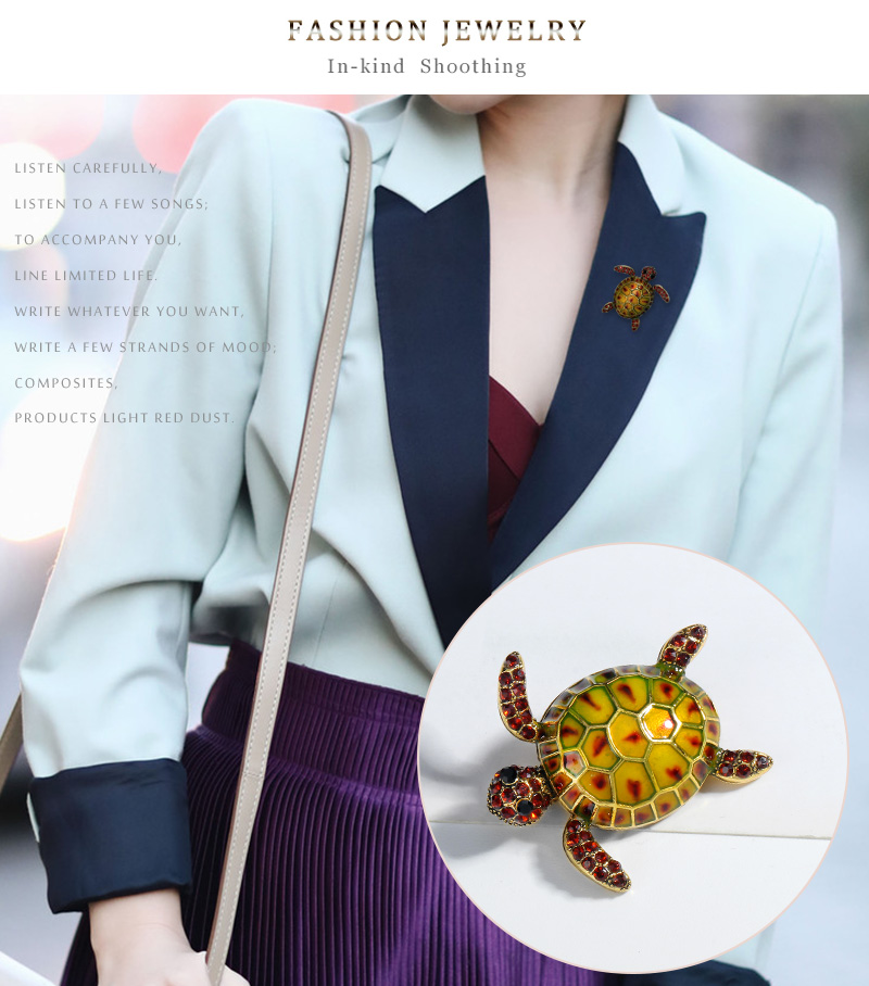 Fashion Tortoise Alloy Inlay Rhinestones Unisex Brooches display picture 4