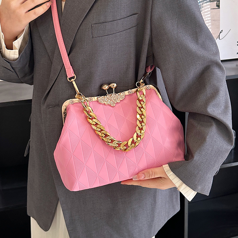 Women's Medium Pu Leather Solid Color Elegant Classic Style Square Buckle Crossbody Bag Evening Bag display picture 9