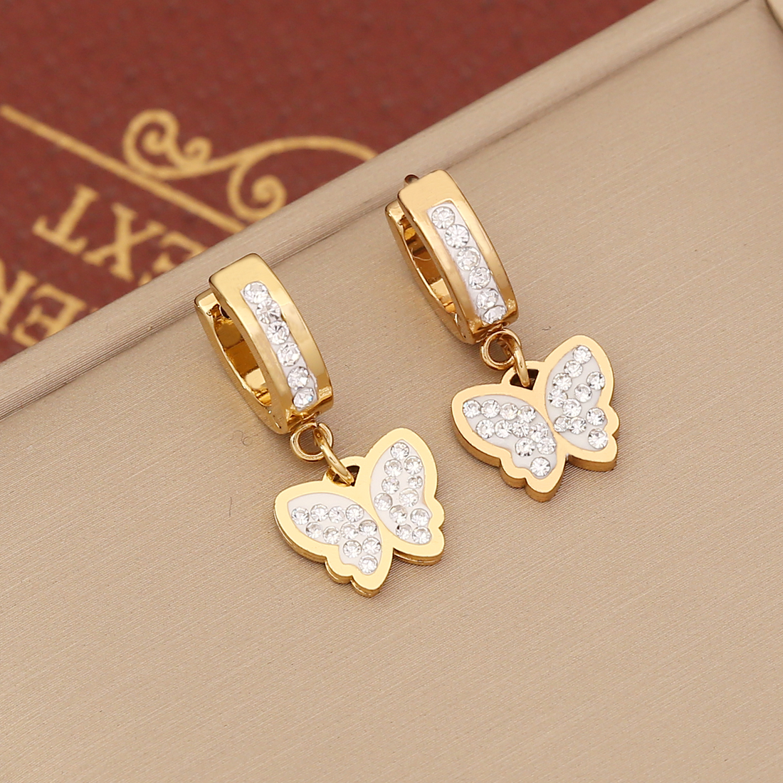 1 Pair Fashion Heart Shape Butterfly Stainless Steel Plating Zircon Dangling Earrings display picture 5