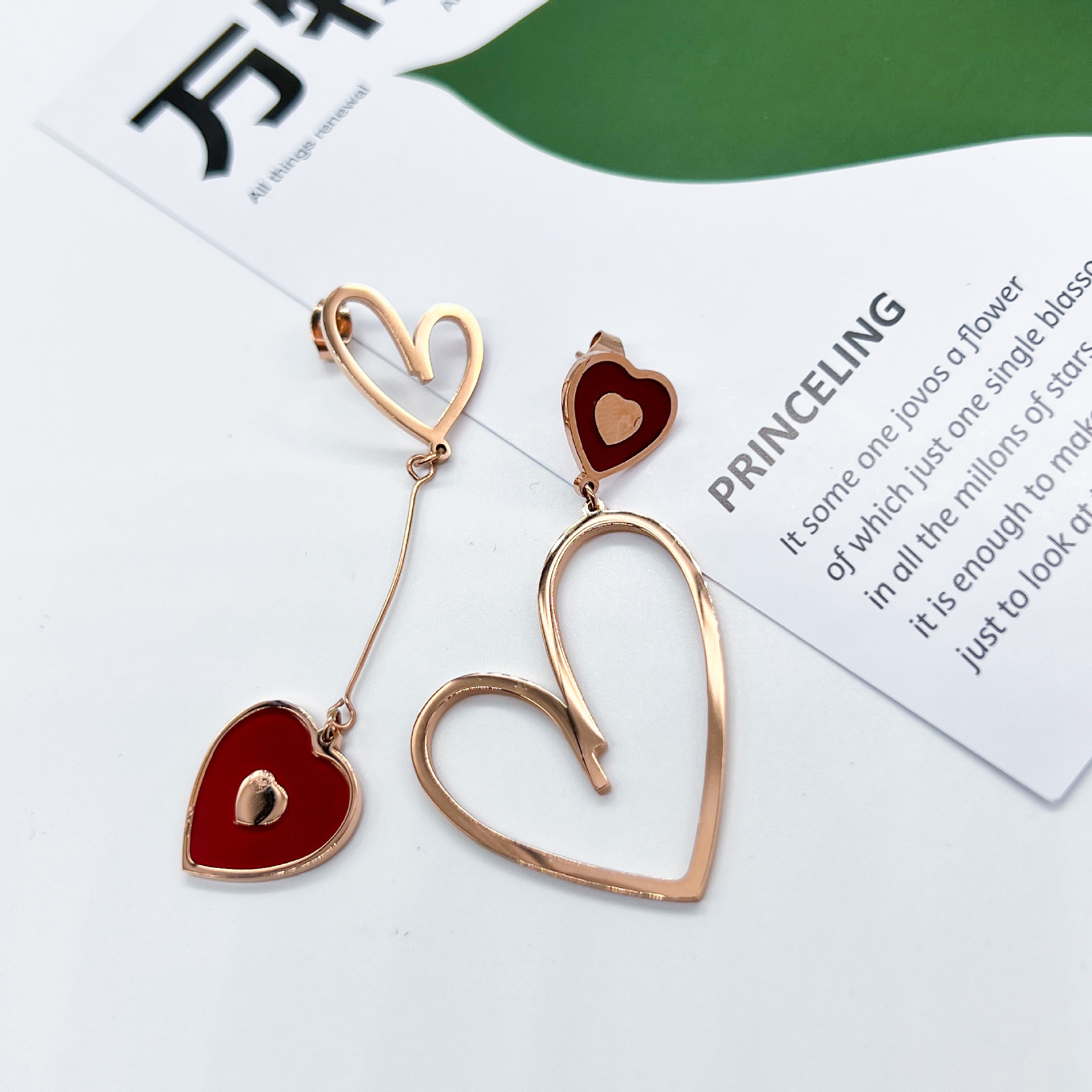 1 Pair Y2k Fashion Romantic Heart Shape Alloy Asymmetrical Women's Drop Earrings display picture 3