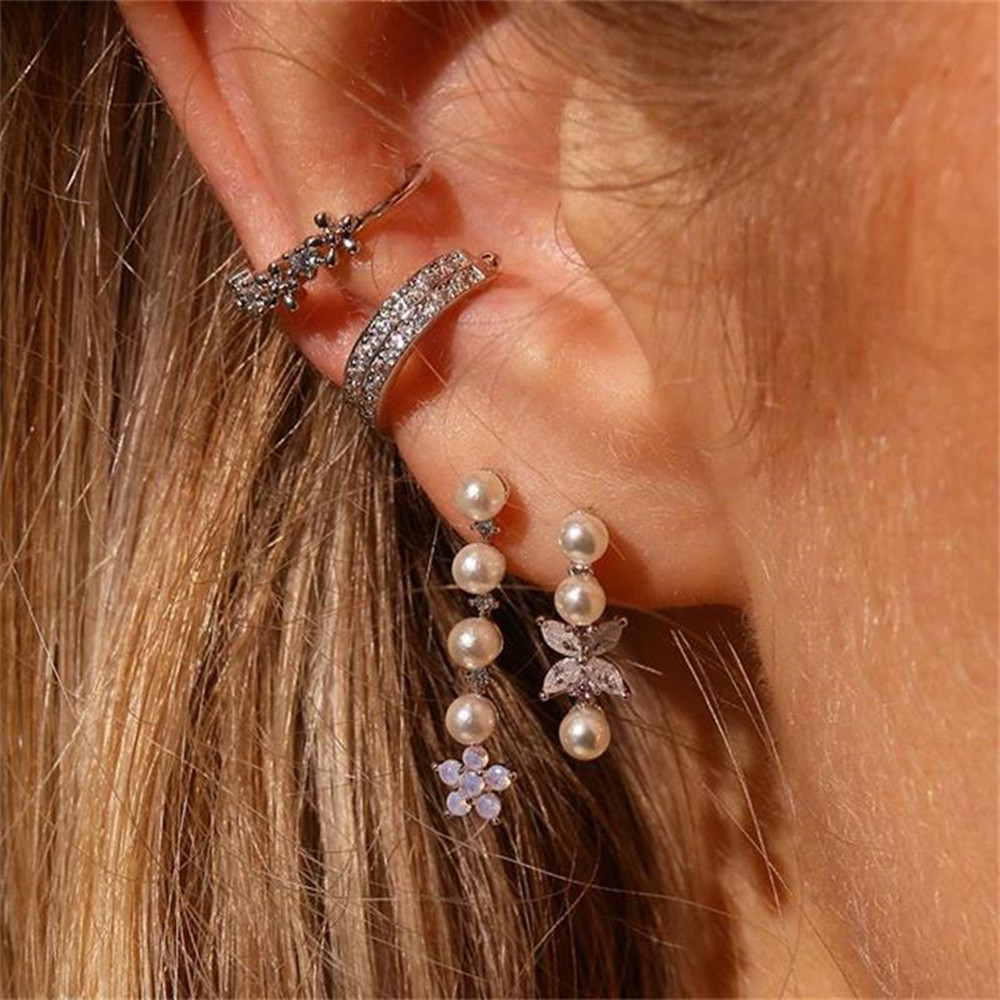 1 Set Streetwear Geometric Star Butterfly Mixed Materials Inlay Turquoise Rhinestones Zircon Women's Earrings display picture 3