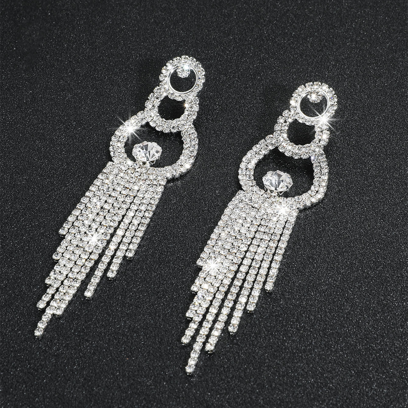 1 Pair Luxurious Circle Plating Artificial Crystal Silver Plated Chandelier Earrings display picture 5