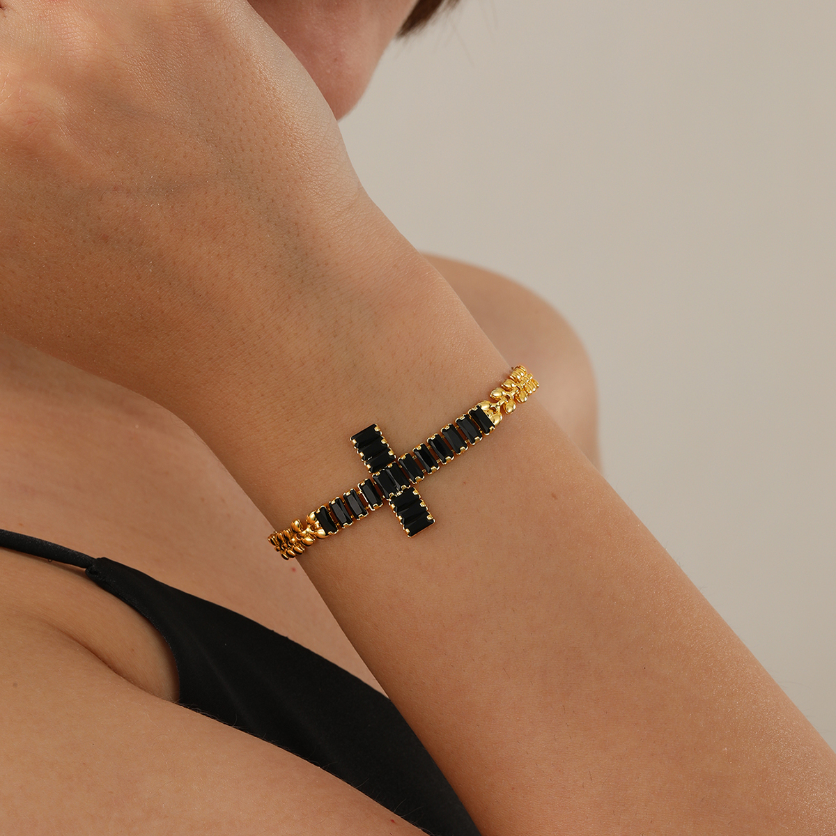 1 Piece Fashion Cross Copper Plating Zircon Bracelets display picture 11