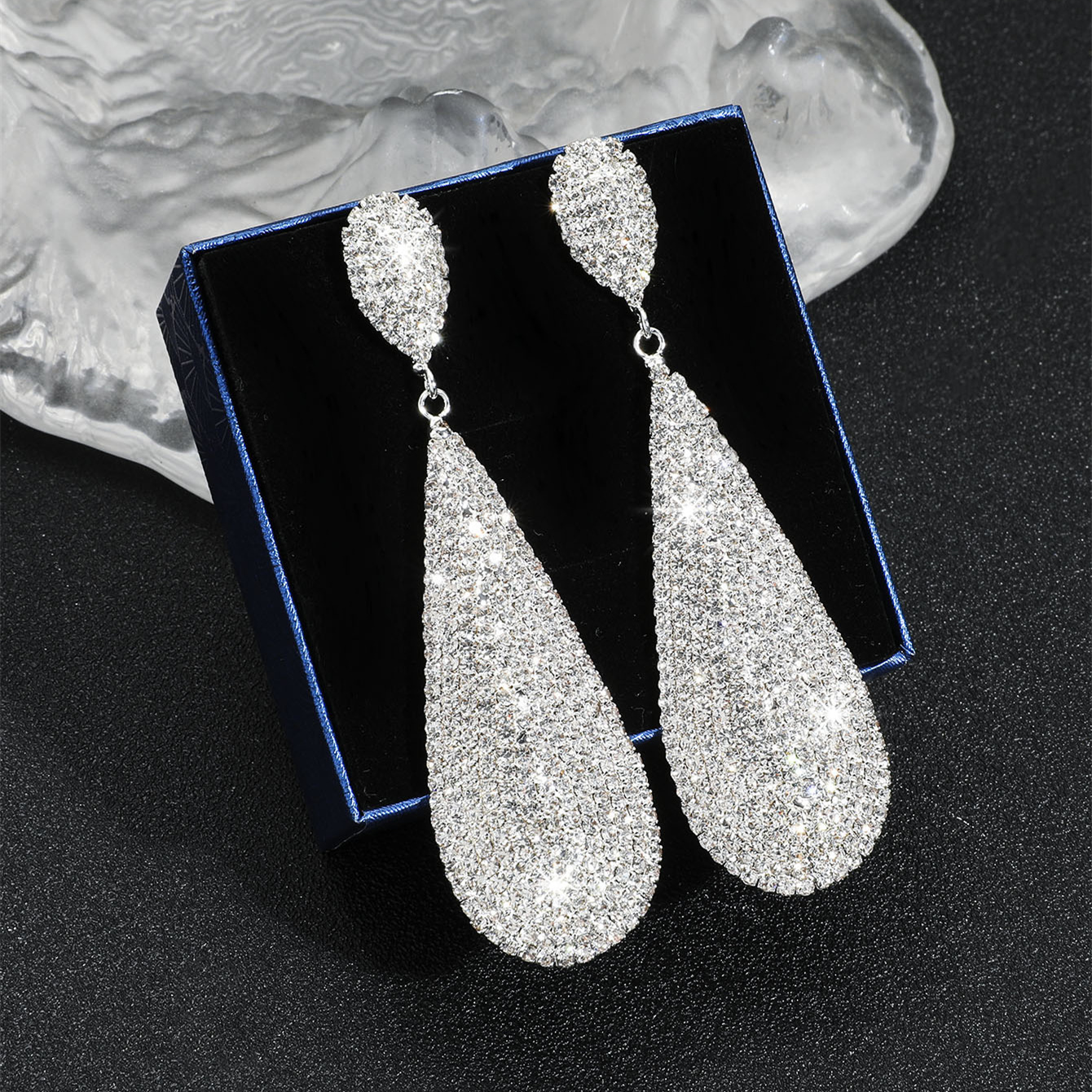 Simple Style Water Droplets Artificial Crystal Inlay Rhinestones Silver Plated Women's Drop Earrings display picture 4