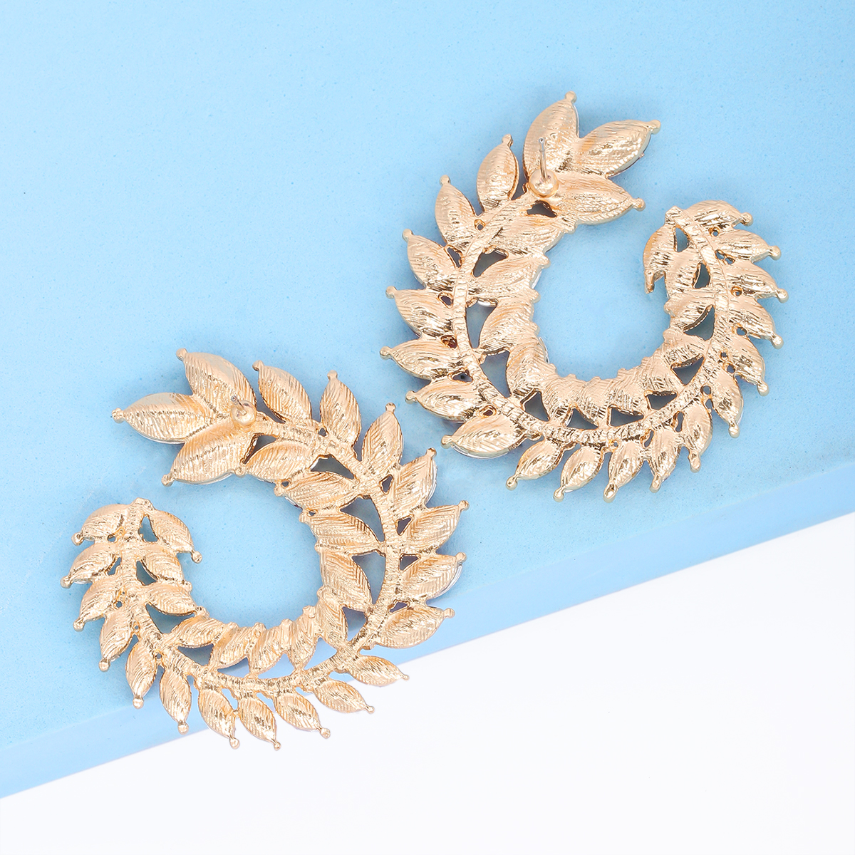 1 Pair Fashion Leaf Alloy Inlay Artificial Rhinestones Women's Ear Studs display picture 7