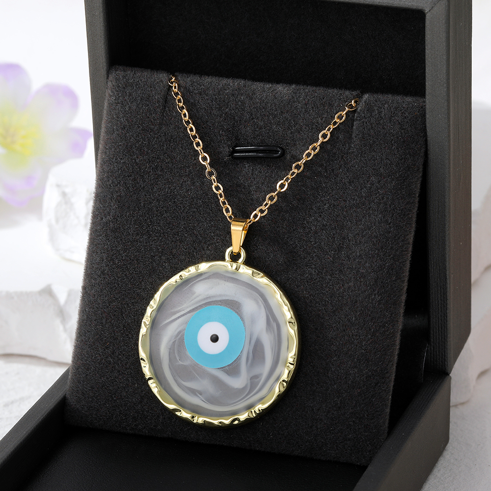 1 Piece Fashion Devil's Eye Metal Plating Transparent Inlay Resin Gold Plated Women's Pendant Necklace display picture 4