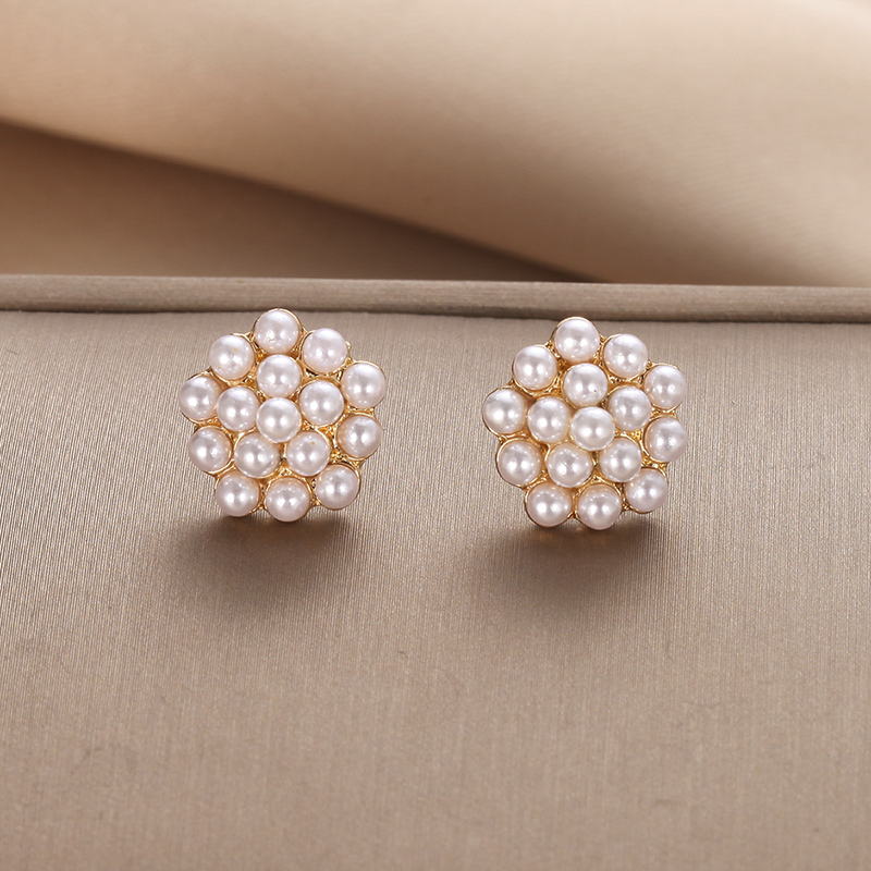1 Pair Sweet Geometric Inlay Alloy Artificial Pearls Ear Studs display picture 2