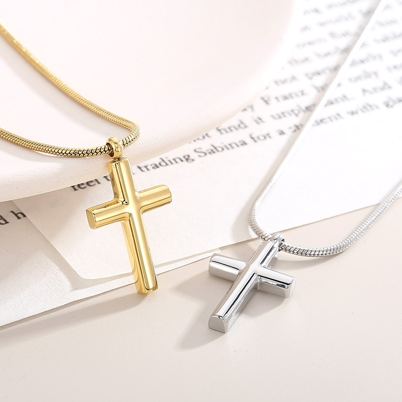 Stainless Steel 18K Gold Plated Basic Plating Cross Pendant Necklace display picture 4