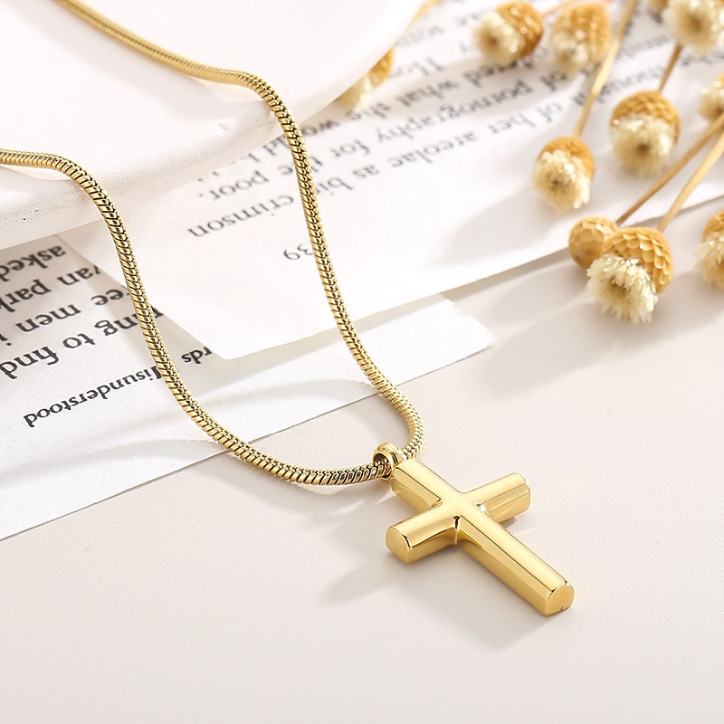 Stainless Steel 18K Gold Plated Basic Plating Cross Pendant Necklace display picture 7