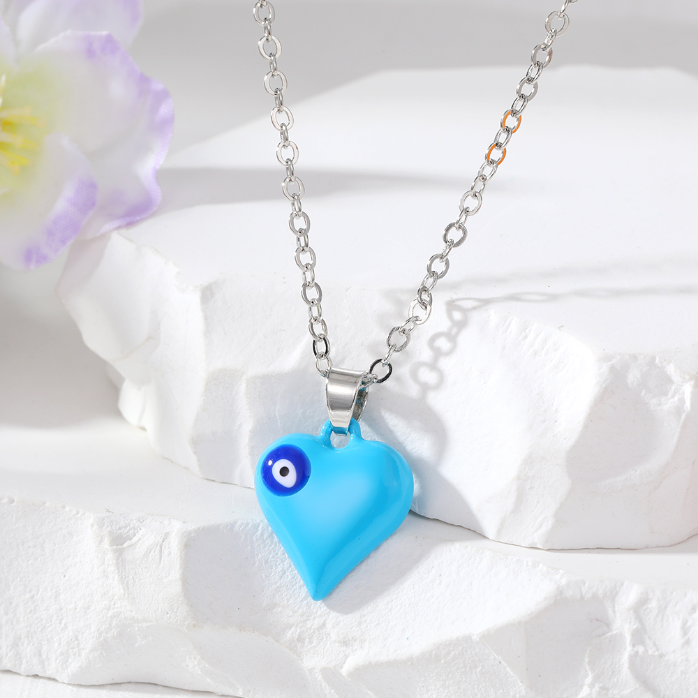 Fashion Heart Shape Eye Alloy Plating Women's Pendant Necklace display picture 4