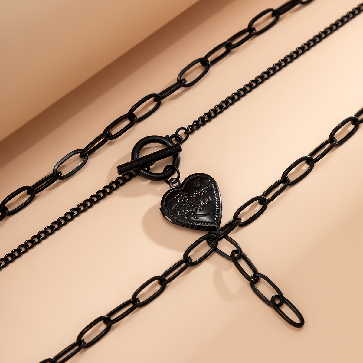 Wholesale Jewelry Cool Style Heart Shape Alloy Iron Layered Necklaces display picture 4